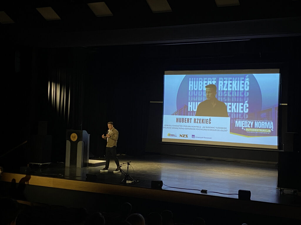 Konferencja "Między normą a autodestrukcją" - dzień 1